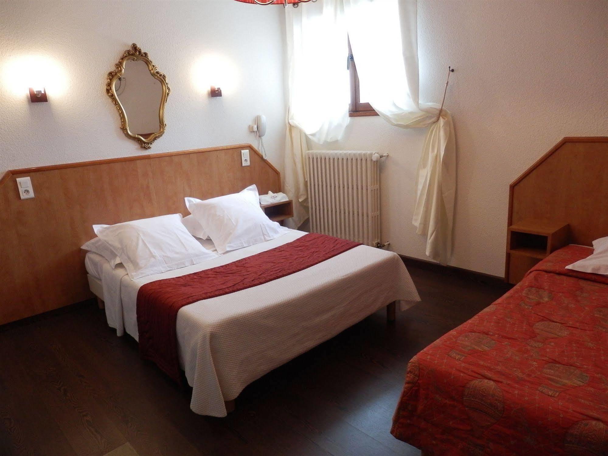 מלון טונון-לה-בן Le Comte Rouge מראה חיצוני תמונה